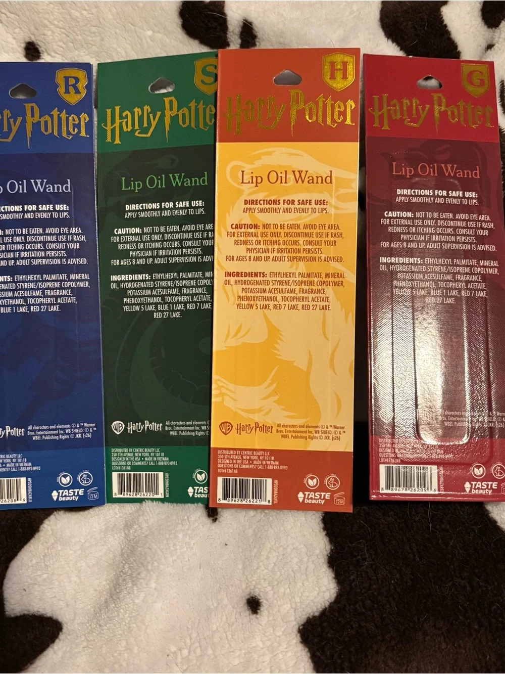 Hogwarts Houses Lip Oil Wands-NEW- Gryffindor, Hufflepuff, Ravenclaw, and Slyth